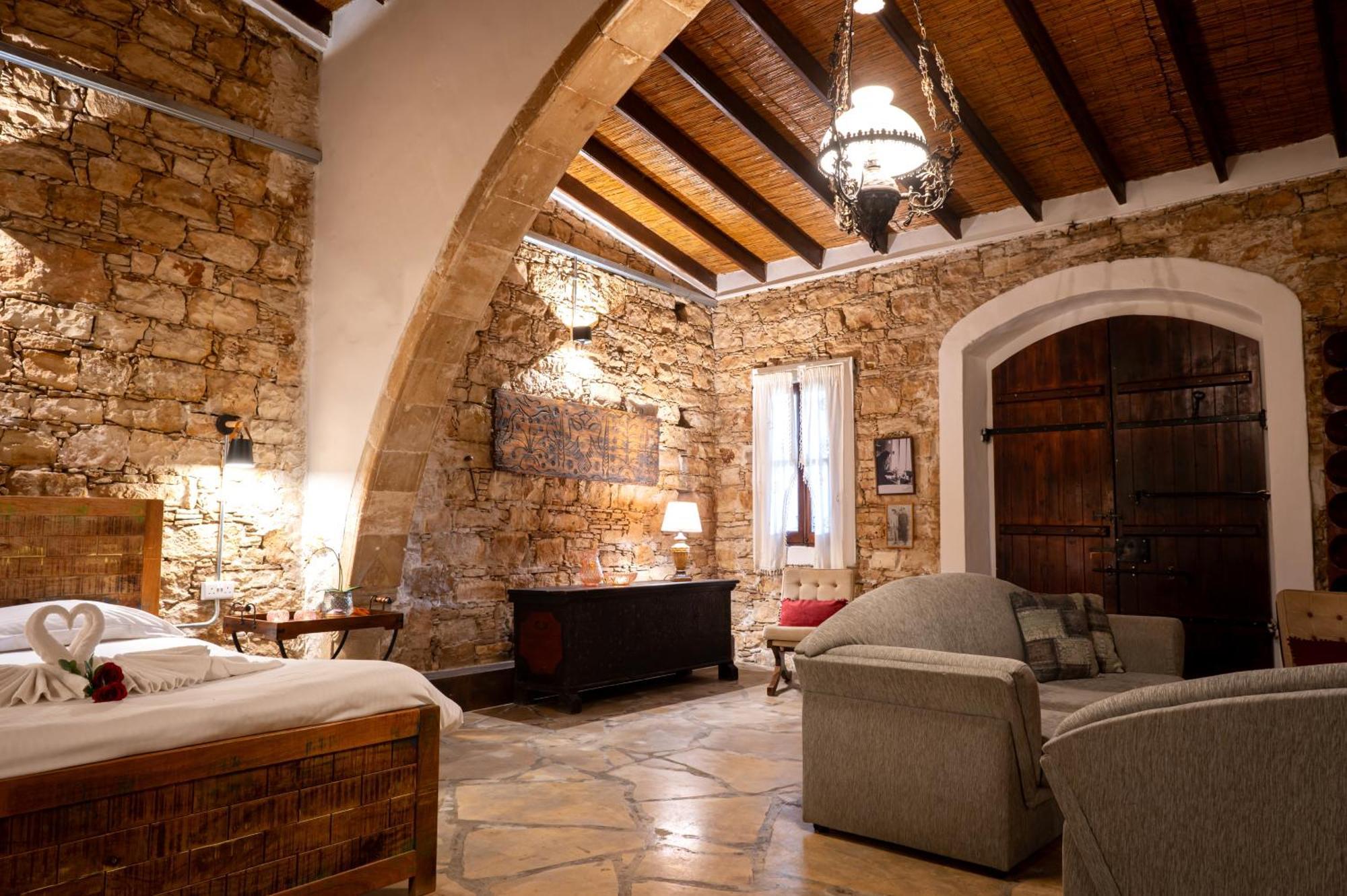 Oinoessa Traditional Boutique Guest Houses Lofou Bagian luar foto