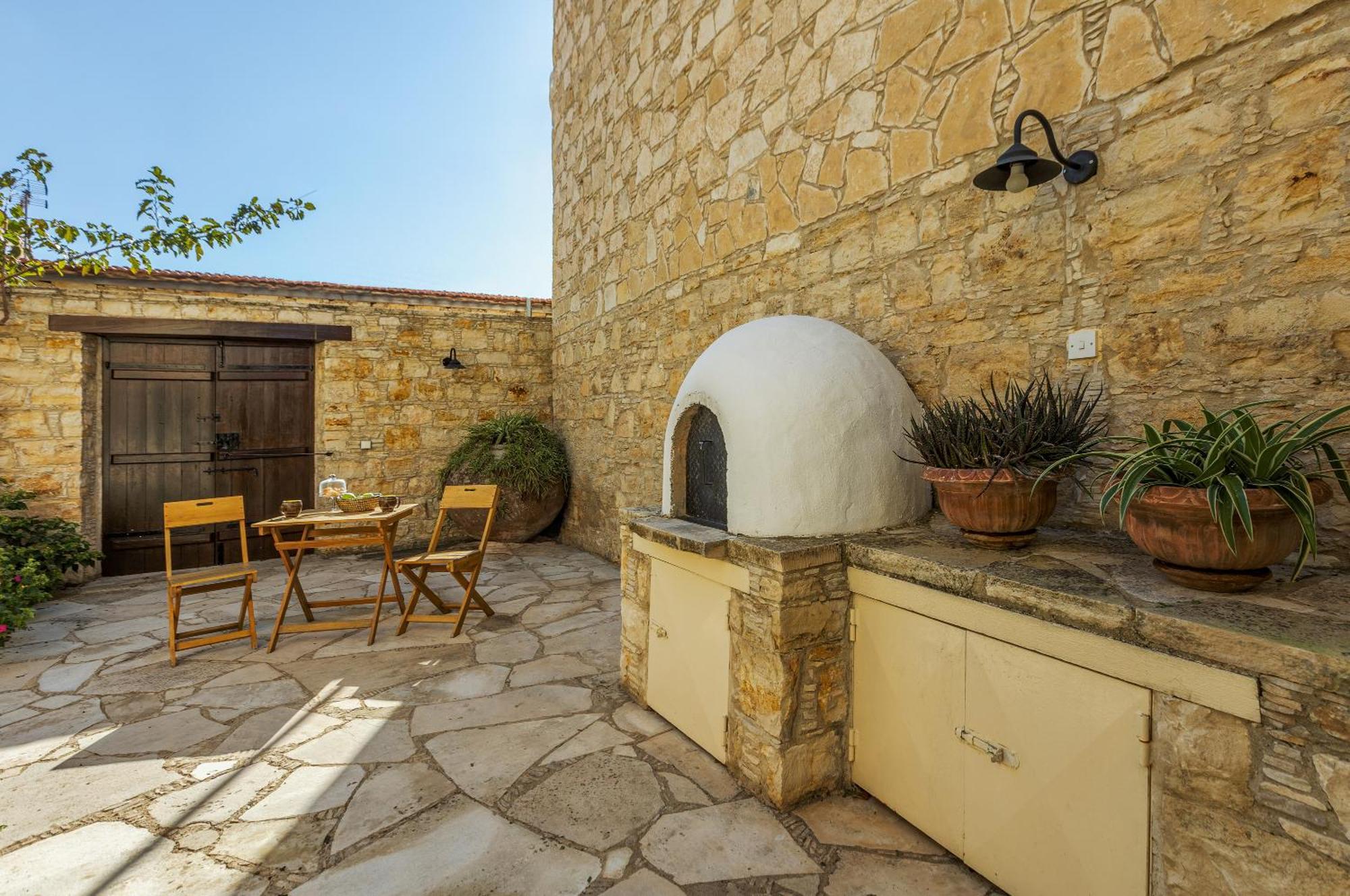 Oinoessa Traditional Boutique Guest Houses Lofou Bagian luar foto