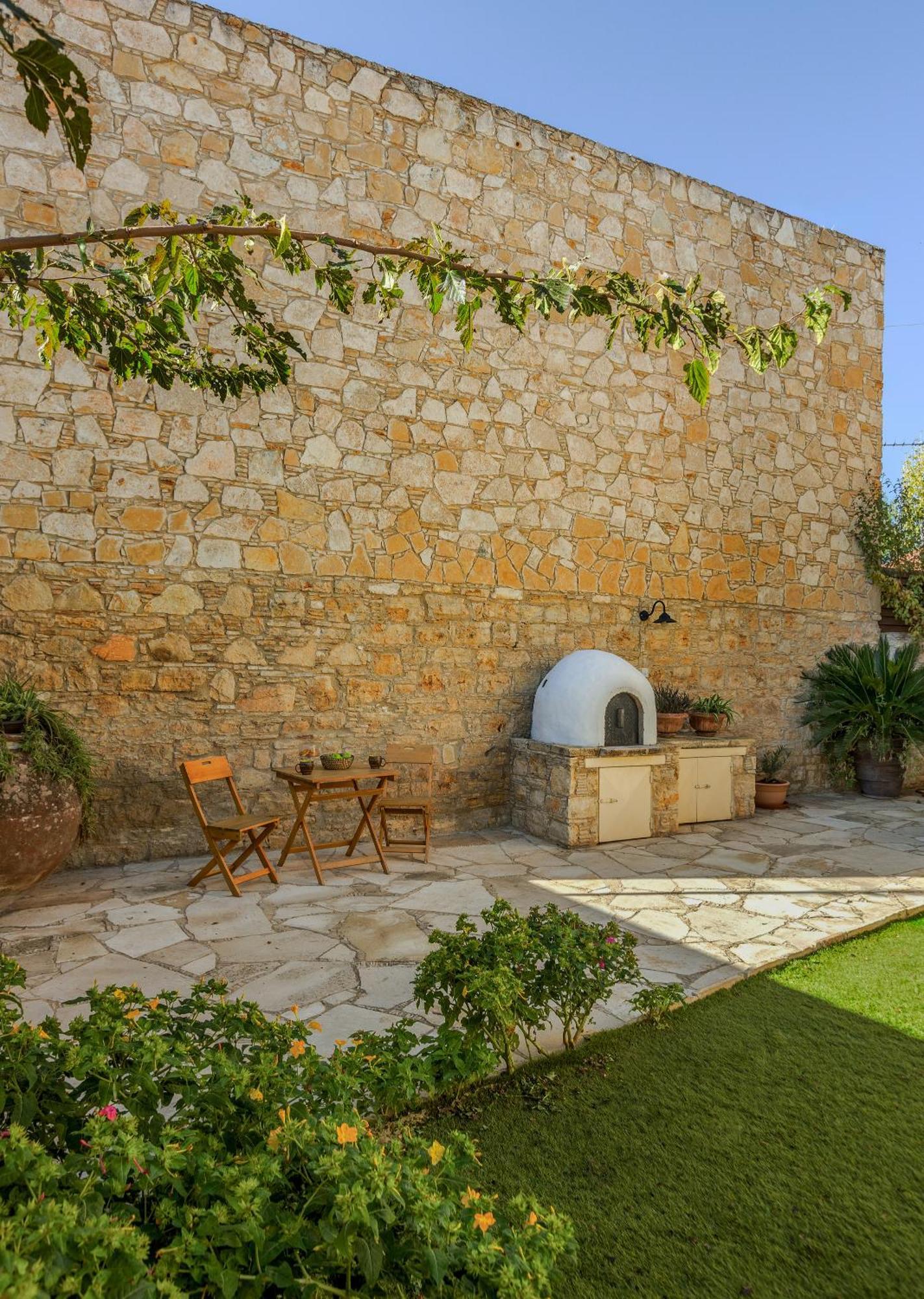 Oinoessa Traditional Boutique Guest Houses Lofou Bagian luar foto