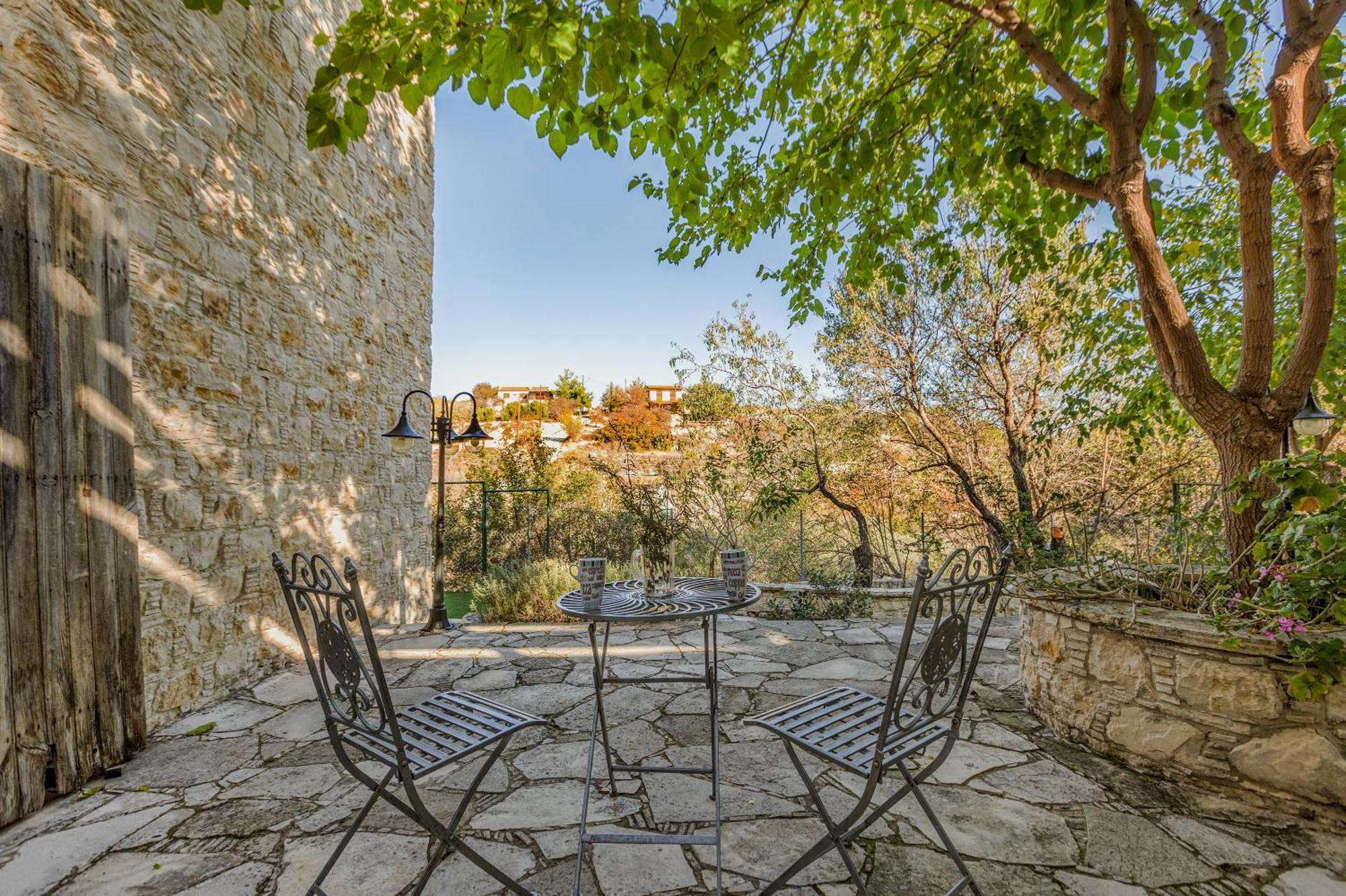 Oinoessa Traditional Boutique Guest Houses Lofou Bagian luar foto