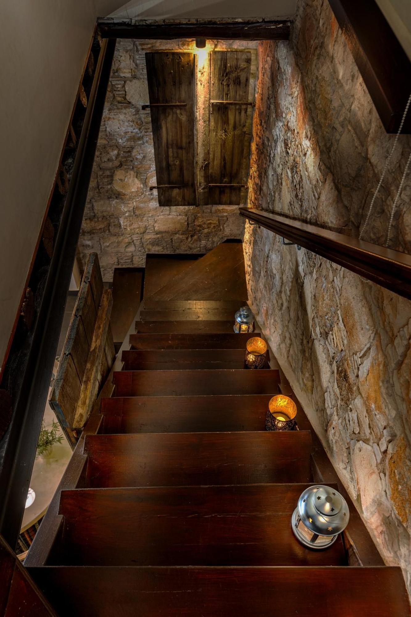 Oinoessa Traditional Boutique Guest Houses Lofou Bagian luar foto