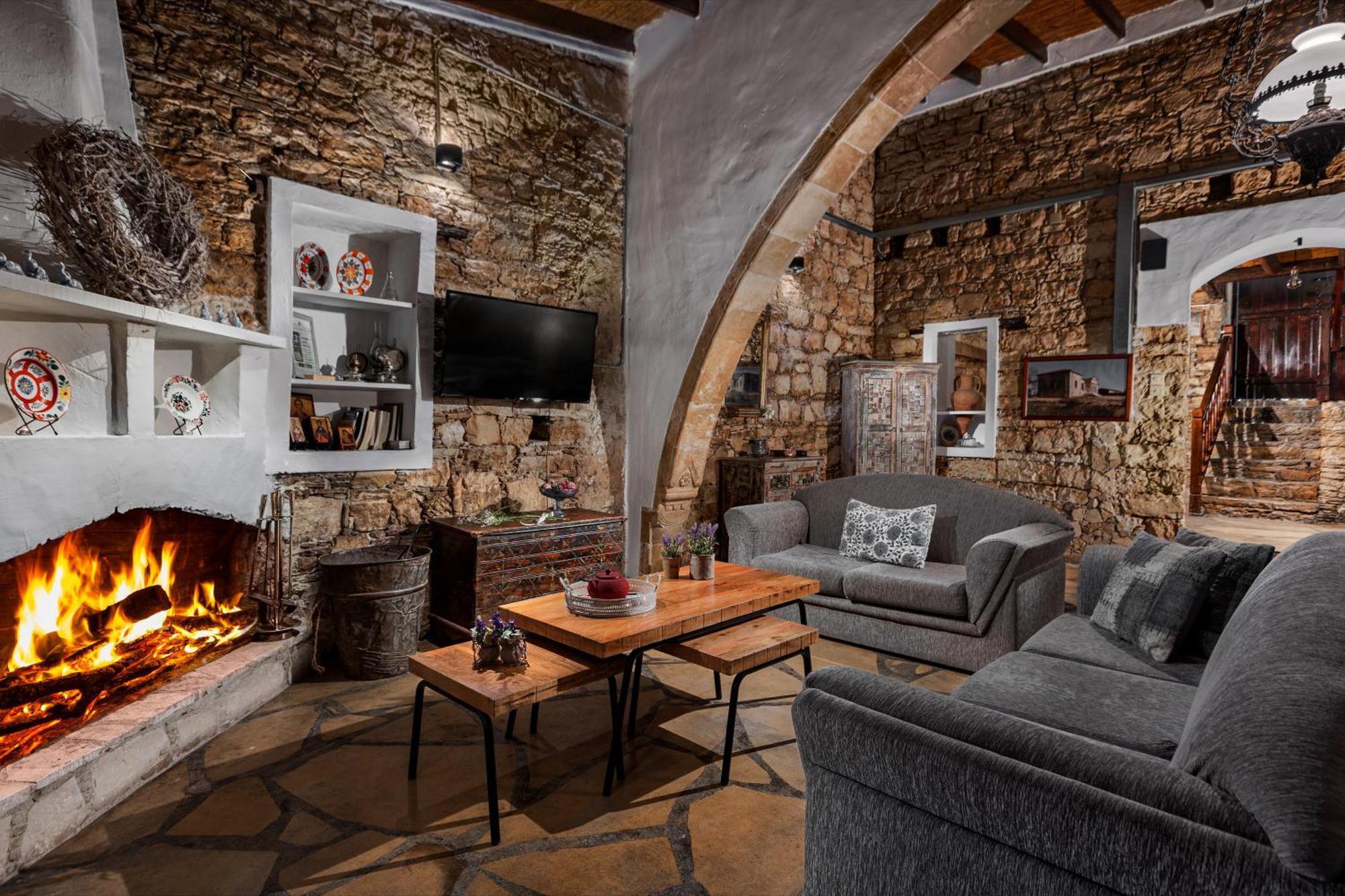 Oinoessa Traditional Boutique Guest Houses Lofou Bagian luar foto