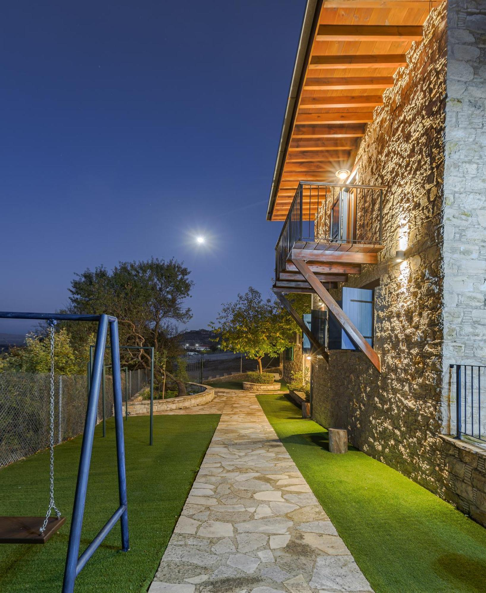Oinoessa Traditional Boutique Guest Houses Lofou Bagian luar foto