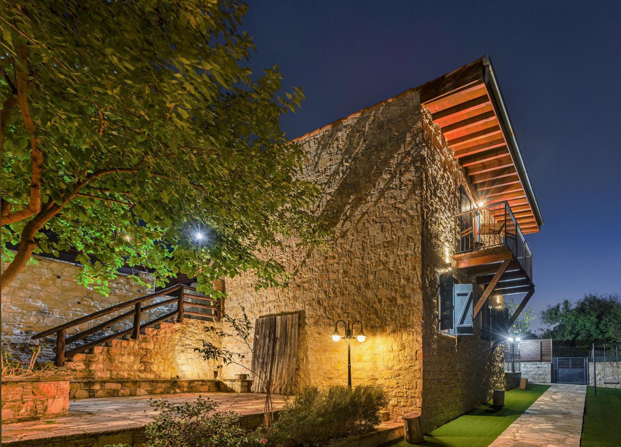 Oinoessa Traditional Boutique Guest Houses Lofou Bagian luar foto